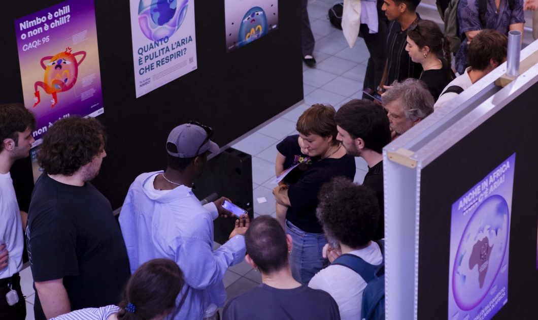 People during the Nimbo exhibition at Politecnico