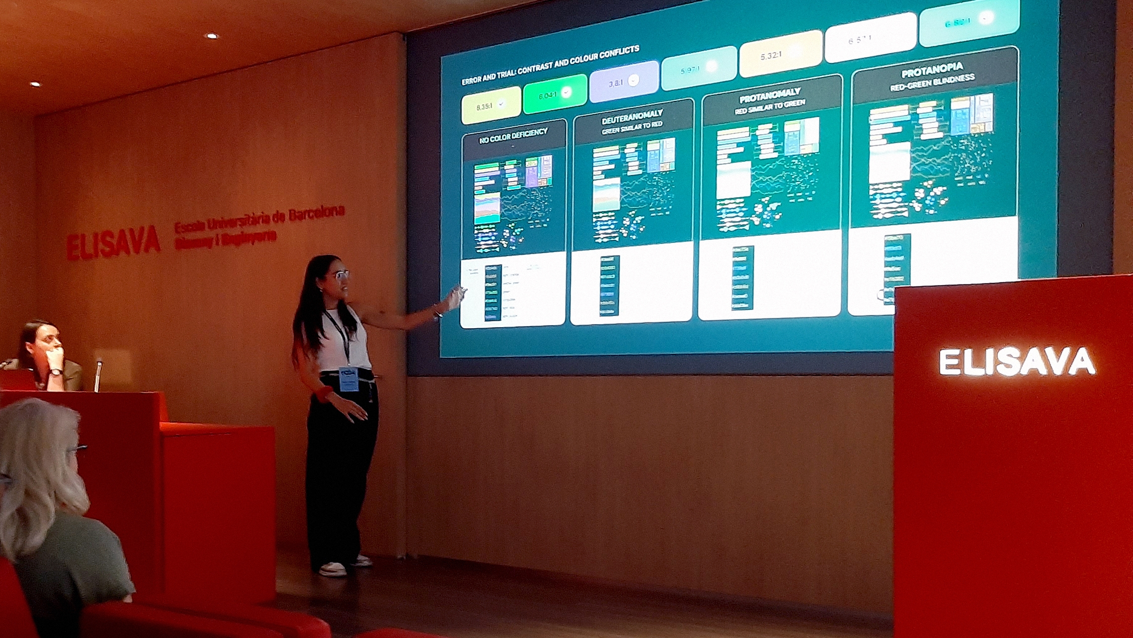 Designers Beatrice Bazzan and Fabiola Papini show their presentation about accessibility in data visualization