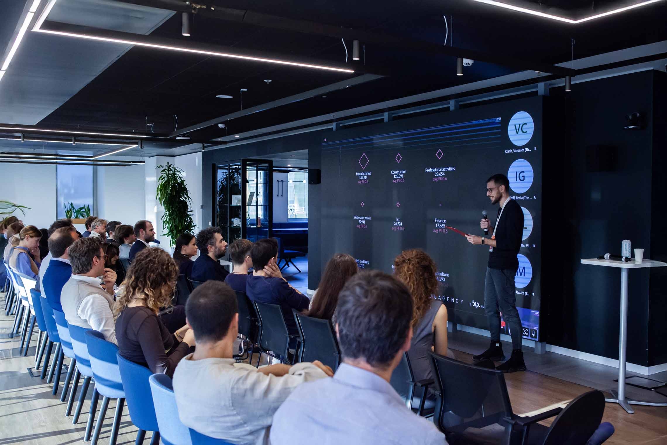 Our Creative Director Matteo Bonera speaks in front of the audience and opens our event at Milan Digital Week 